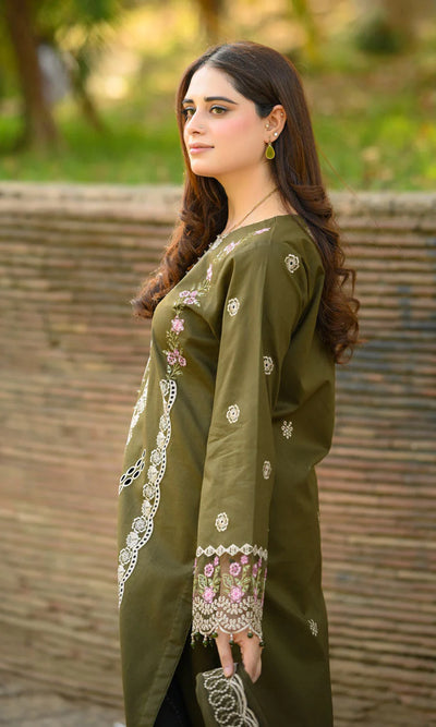LIBAAS-3PC KARANDI EMBROIDERED SHIRT WITH KARANDI EMBROIDERED SHAWL & EMB TROUSER-BIC-4298