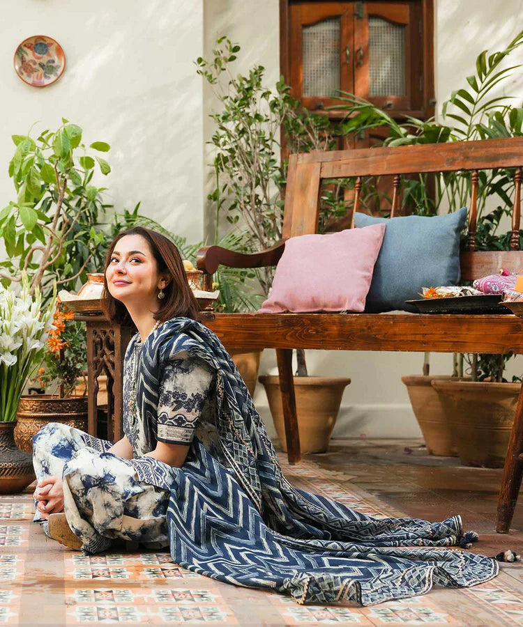 SAPPHIRE-3PC KHADDAR PRINTED EMB SHIRT WITH KHADDAR PRINT DUPATTA AND PRINT TROUSER-BIC-2527