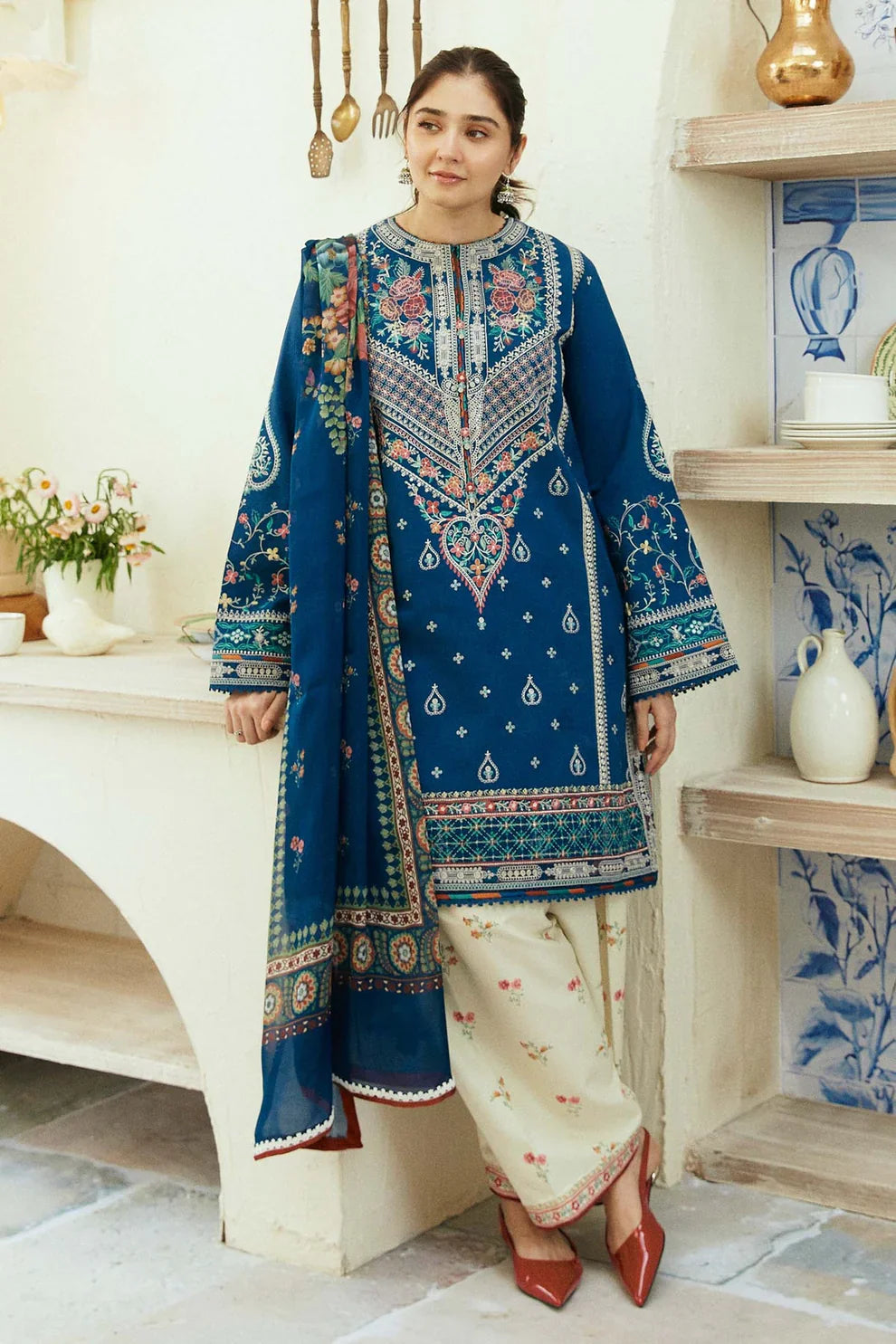 ZAHRA SHAHJAHAN- 3PC DHANAK EMBROIDERED SUIT QA-2201